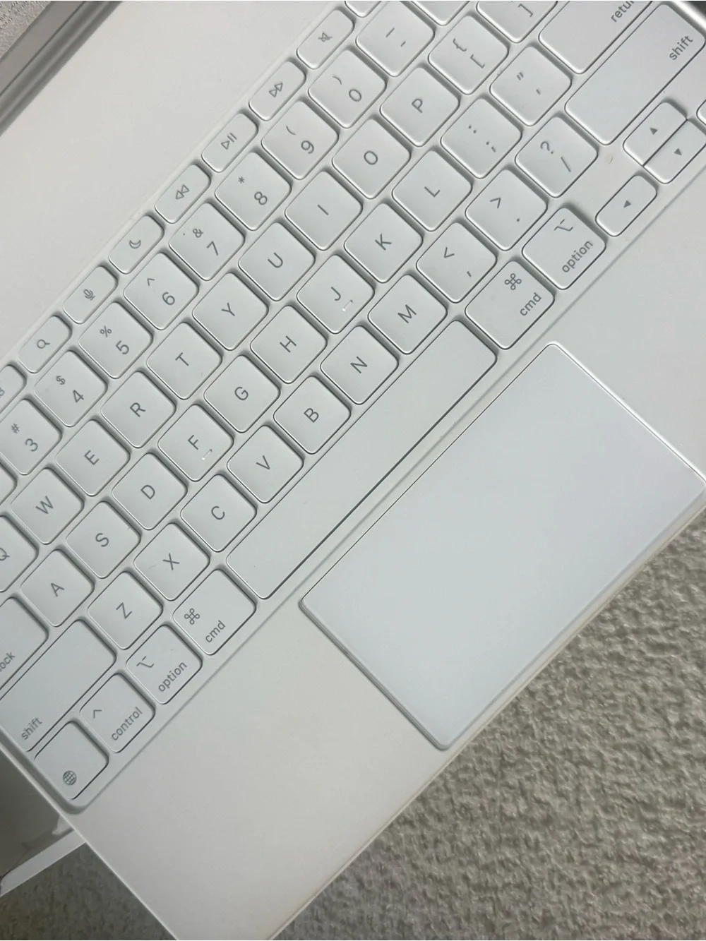 Apple iPad Magic Keyboard in White